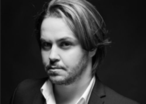 Kevin Amiel Ténor | Un Violon sur le sable