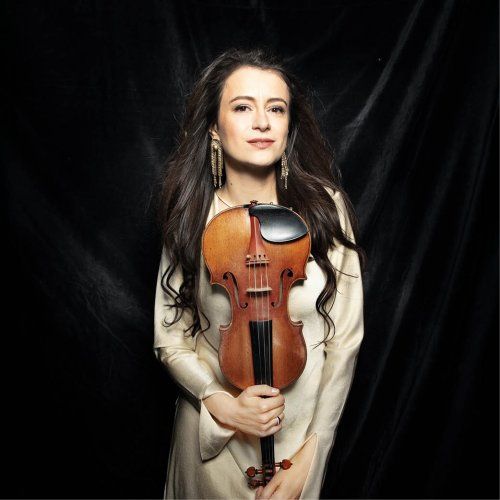 Liya Petrova Violon | Un Violon sur le sable
